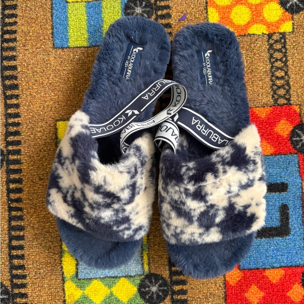 UGG Blue and White Tie-Dye Slippers